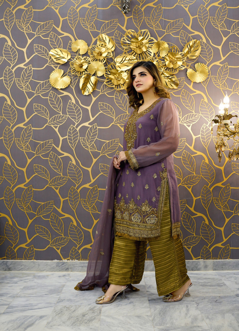 Chic purple Attire