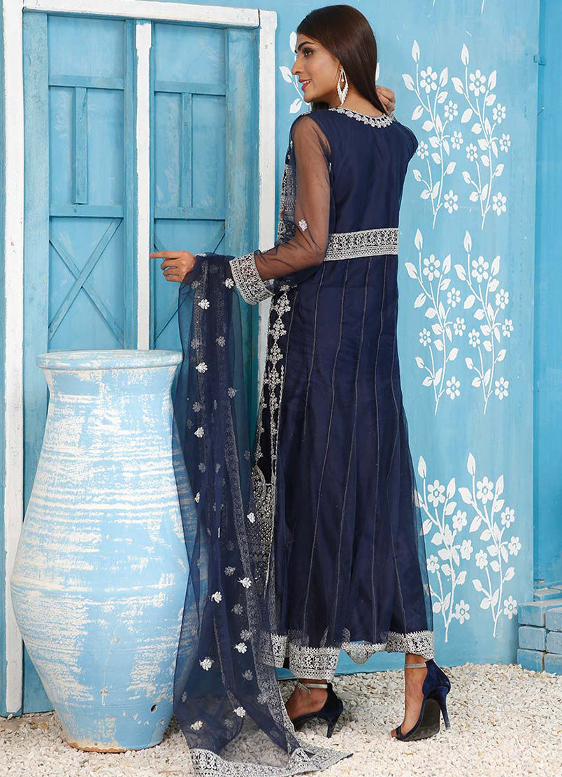 Courtyard Couture