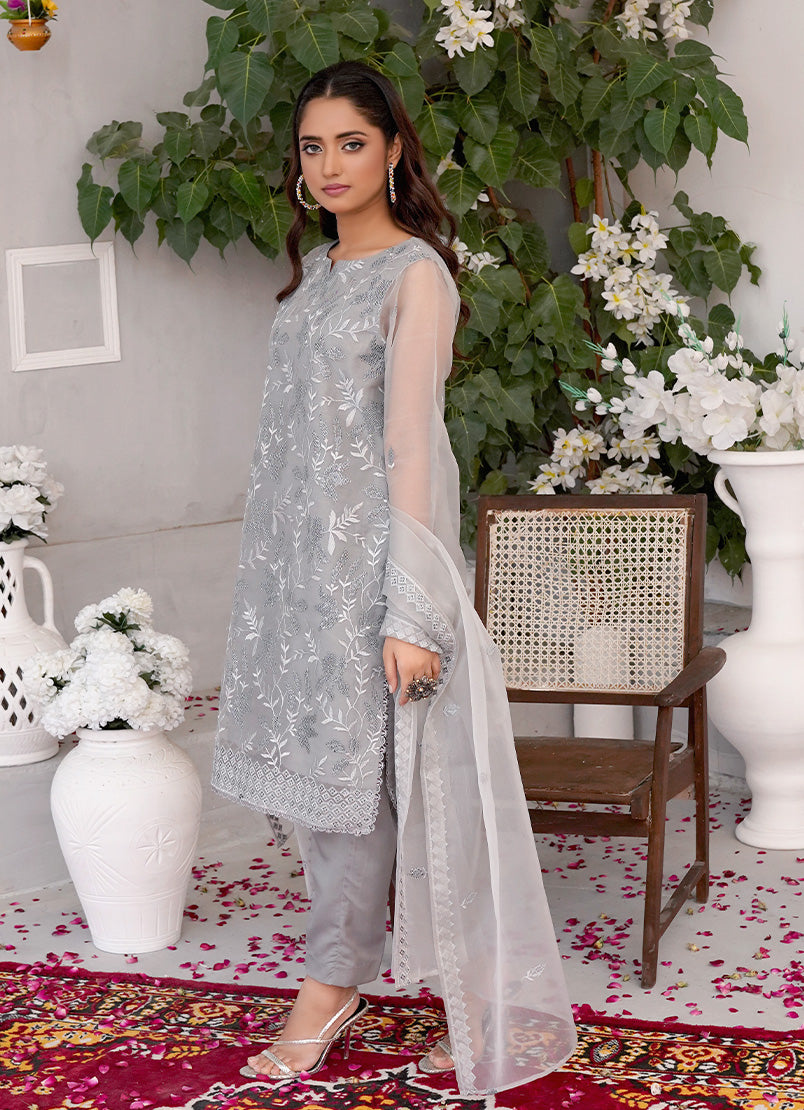 Unstitched 3 PC