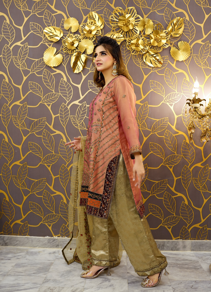 Elegance pink Attire