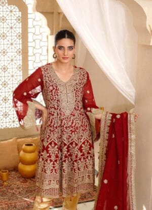 Alternative view of Dori Maroon Marvel