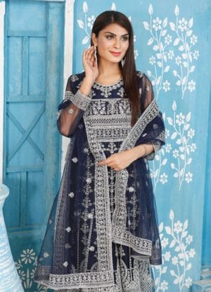 Alternative view of Courtyard Couture