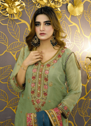 Alternative view of Elegance grac Attire